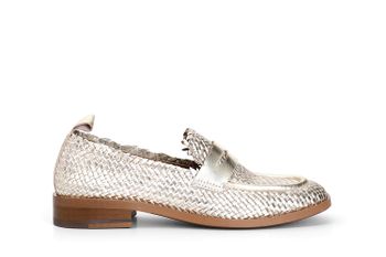 mocasines de mujer de piel con trenzado. gold