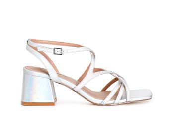 sandalias efecto metalizado con cruce silver
