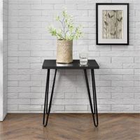 mesa auxiliar en efecto de madera negro