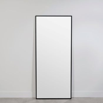 Espejo de cuerpo entero de acero negro