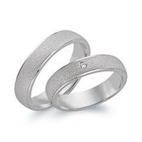 alianzas 14 quilates oro blanco con diamante
