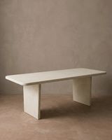 mesa de comedor de microcemento tono blanco roto de 200x75cm