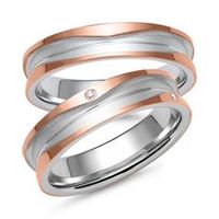 alianzas de oro blanco y rosa con 3 diamantes