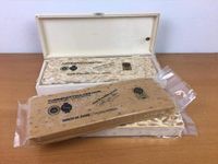 caja de madera con tapa para 1 turron de 500 gramos vacia - madera natural de chopo - 31cm x 10cm x 4cm - visagras y cierre doradas