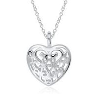 cadena de plata 925 con medallon en forma de corazon