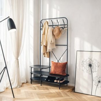 Vestidor estilo industrial en madera y acero negro