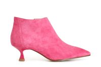 botines conicos de piel con cremallera lateral y tacon medio hot pink