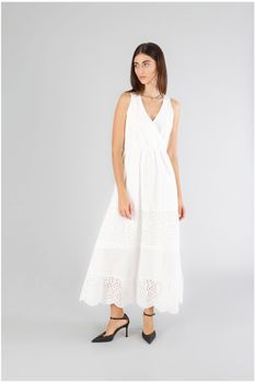 vestido largo con volantes bordado inglés white s