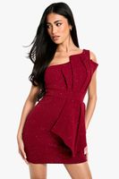 vestido ajustado plisado con un hombro descubierto y purpurina rojo