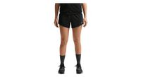 pantalones cortos nike acg 4in negro mujer