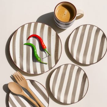 Plato para ensaladas y pastas 21 cm (juego de 6) loza marrón