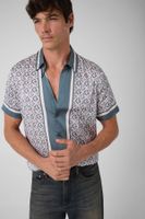 camiseta con logo