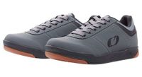par de zapatillas mtb o  39 neal pumps flat v 22 gris   negro