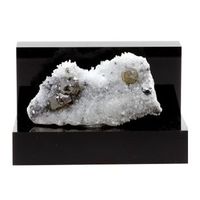 sphalerita  cuarzo - piedra natural de bulgaria krushev dol mine madan ore field rhodope mts smolyan oblast - sphalerita y cristal de cuarzo