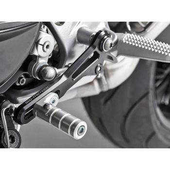 Pedal reposapiés BMW F 800 R marcha SW-Motech