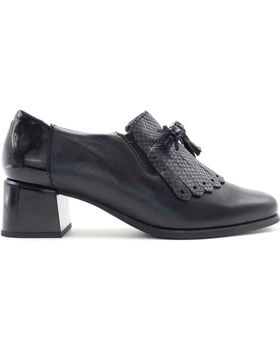 de PITILLOS MOCASIN FLECOS TACON 4 CM NEGRO