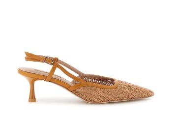 zapatos de salón con tira trasera efecto rafia y tacón de carrete tan
