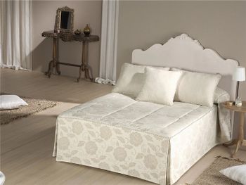 Colcha edredón enco jacquard con volante cañete