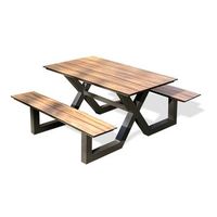 mesa de jardin de aluminio  y tablero hpl efecto madera