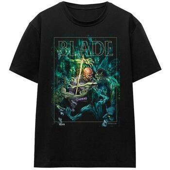 Blade Tops y Camisetas Surrounded para mujer
