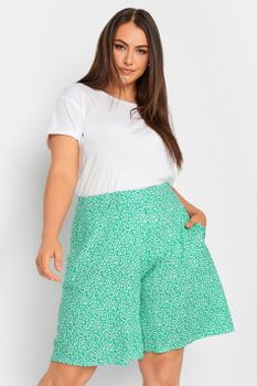Yours Bermudas Verdes De Florecitas, Mujer Curvy Y Tallas Grandes, Yours