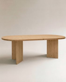 Mesa de comedor de madera maciza en tono roble medio de 160x75cm