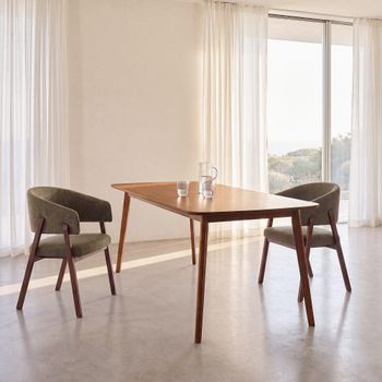 Mesa de comedor extensible de roble de 180 a 235 cm