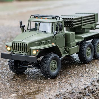 WPL B36-2 1/16 2.4G 6WD RTR Coche Rc Lanzador de cohetes de granizo BM-21 Camión militar Vehículo crawler de roca Modelo