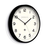 reloj de pared moderno de silicona mate negra con esfera grafica