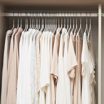20 perchas antideslizantes de metal de color blanco