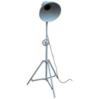 lampara de pie de metal blanca 30x30x105