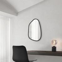 espejo de pared filiano asimetrico con marco mdf 80 x 58 cm - negro mate encasa