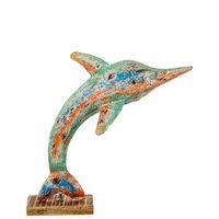 figura delfin azul verde y naranja