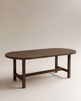 Mesa de comedor de madera maciza ovalada en tono nogal de 160x78cm