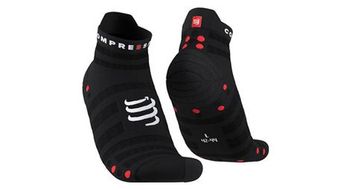 Par de calcetines compressport pro racing v4 0 ultralight run low black