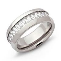 exclusivo anillo de acero inoxidable alrededor con circonita