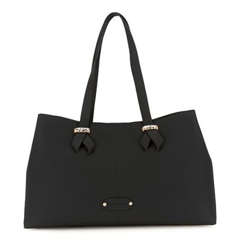 bolso de compras efecto piel martillada con detalles suaves en contraste black