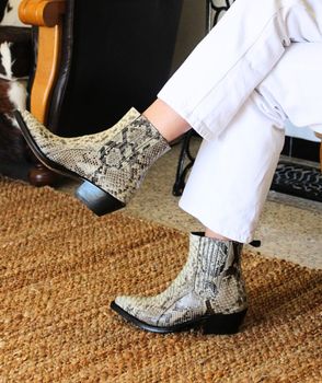 621 DASLU LINI PYTHON LIGHT GREY