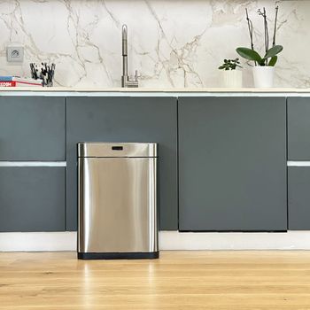 Cubo de basura de cocina automático plata  60l