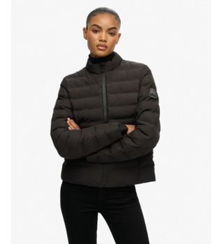 Superdry para mujer. W5011980A Chaqueta City Fuji negro (M), Casual, Poliéster Reciclado, Sostenible