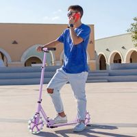 patinete con plataforma de aluminio manillar regulable en 3 posiciones y tira para ninos 10 anos hasta 100 kg morado