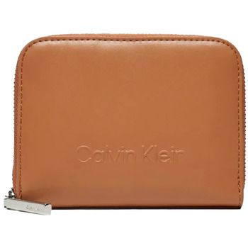 Calvin Klein Jeans Cartera Embossed para mujer