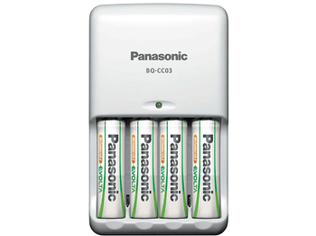 Pilas recargables con cargador - Panasonic BQ-CC03 Cargador de baterías para interior Blanco