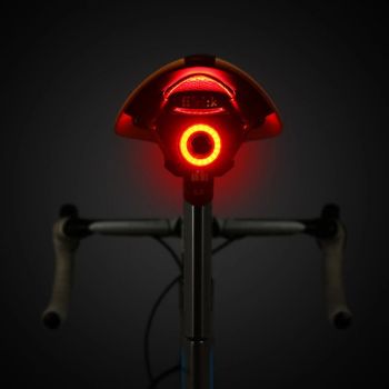 Luz trasera inteligente para bicicleta resistente al agua IPX6 de 100LM, brillo ajustable, luz de freno automática con c
