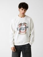 sudadera con logo estampado
