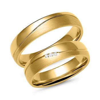 Alianzas de oro con 3 diamantes