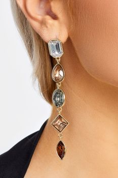 Pendientes Largos Dorados Con Cristales De Colores