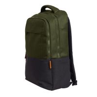 mochila trust lisboa 16 23l verde hecha con 12 botellas recicladas y tres compartimentos