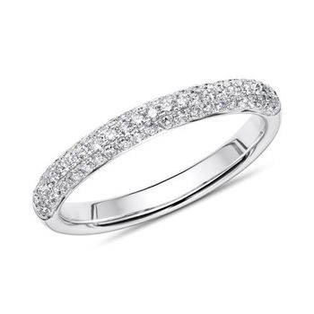 Anillo de diamantes en oro blanco de 18 quilates, aprox. 0,46 quilates.