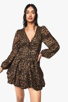 vestido skater estilo mesonera de chifon con estampado de leopardo y mangas abullonadas multi